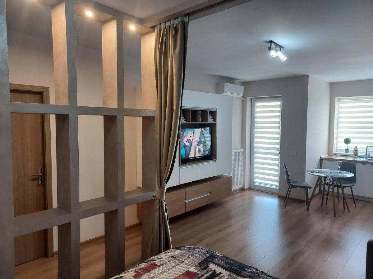 Glamour Studio Oradea Exterior foto